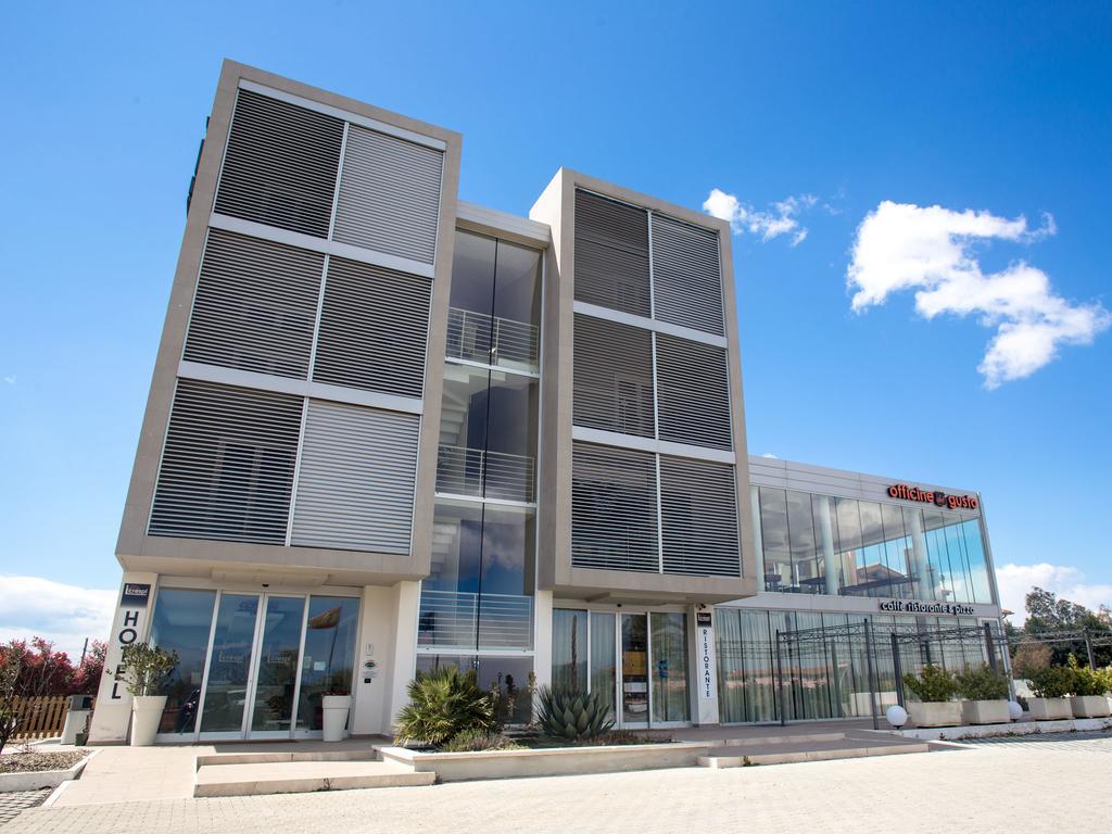 Hotel I Crespi Гросето Екстериор снимка