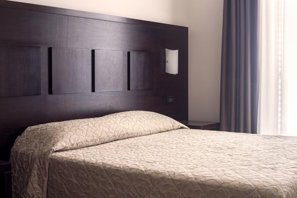 Hotel I Crespi Гросето Екстериор снимка
